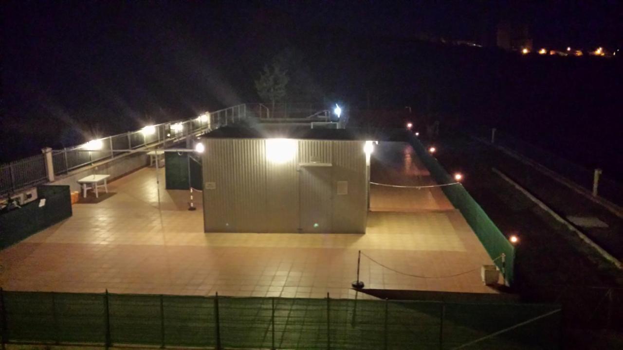 B&B La Petrosa Frascineto Екстер'єр фото