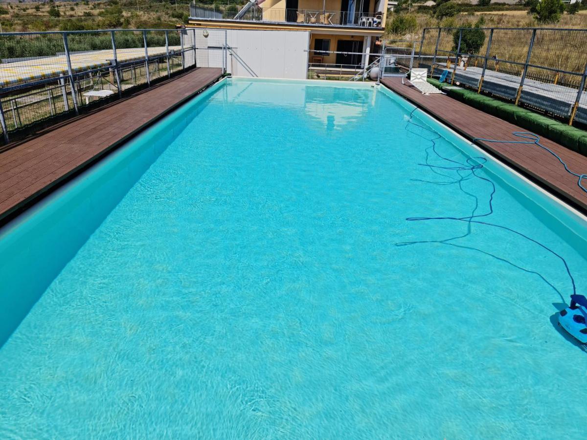 B&B La Petrosa Frascineto Екстер'єр фото
