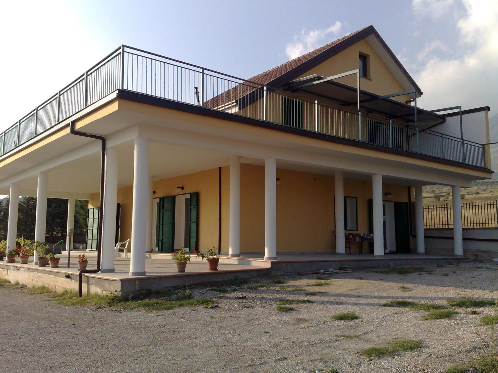 B&B La Petrosa Frascineto Екстер'єр фото