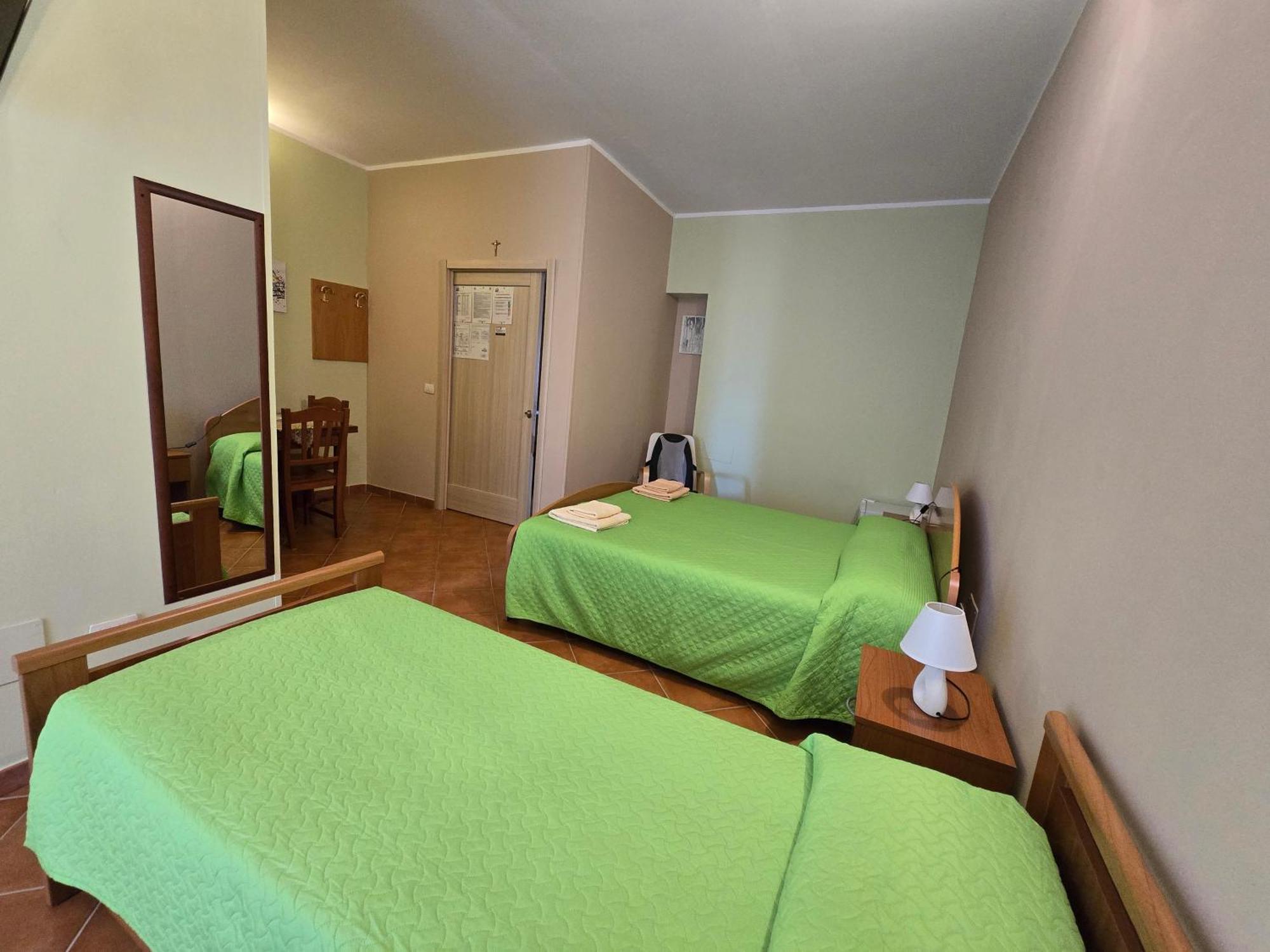 B&B La Petrosa Frascineto Екстер'єр фото