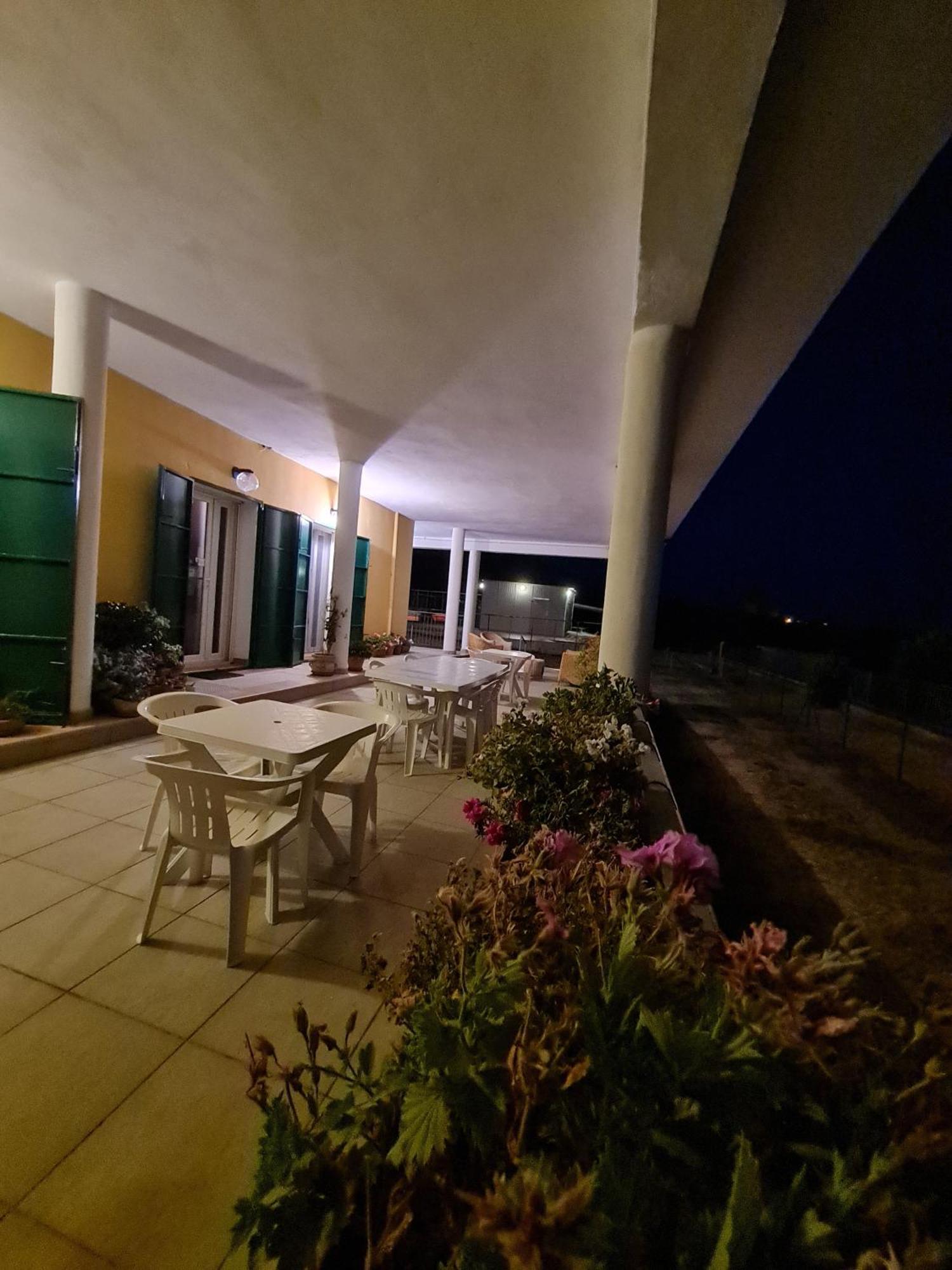 B&B La Petrosa Frascineto Екстер'єр фото