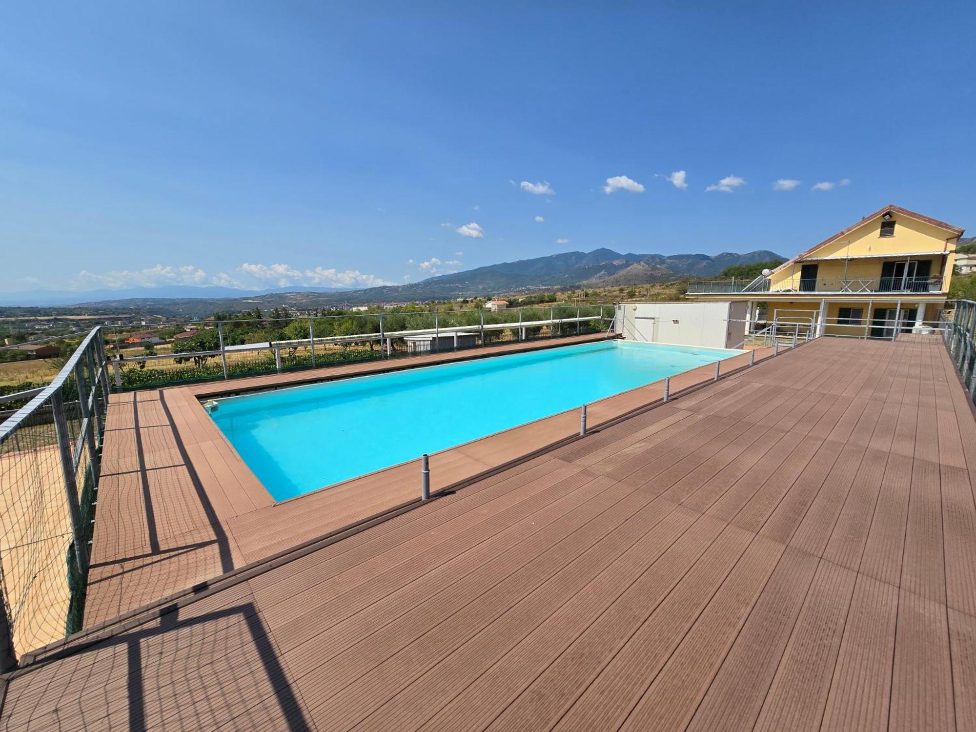 B&B La Petrosa Frascineto Екстер'єр фото